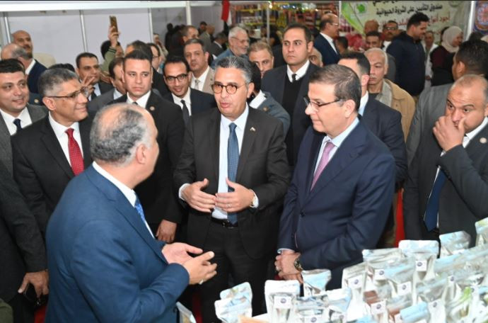 وزيرا الزراعة والتموين