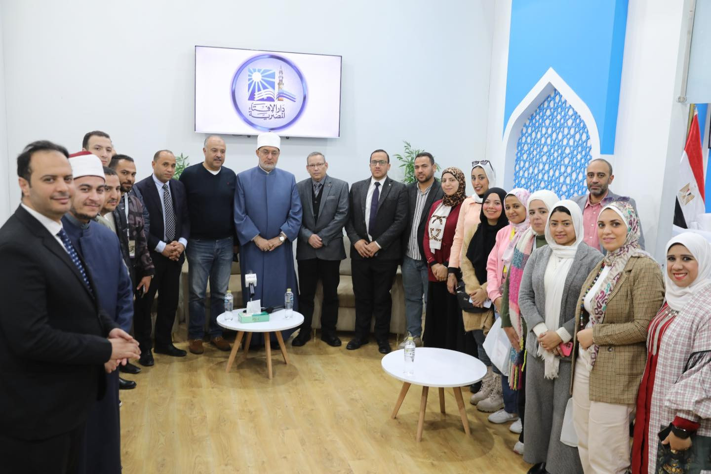 مفتي الجمهورية : نجاح دار الإفتاء في معرض الكتاب ثمرة شراكة مع الإعلام