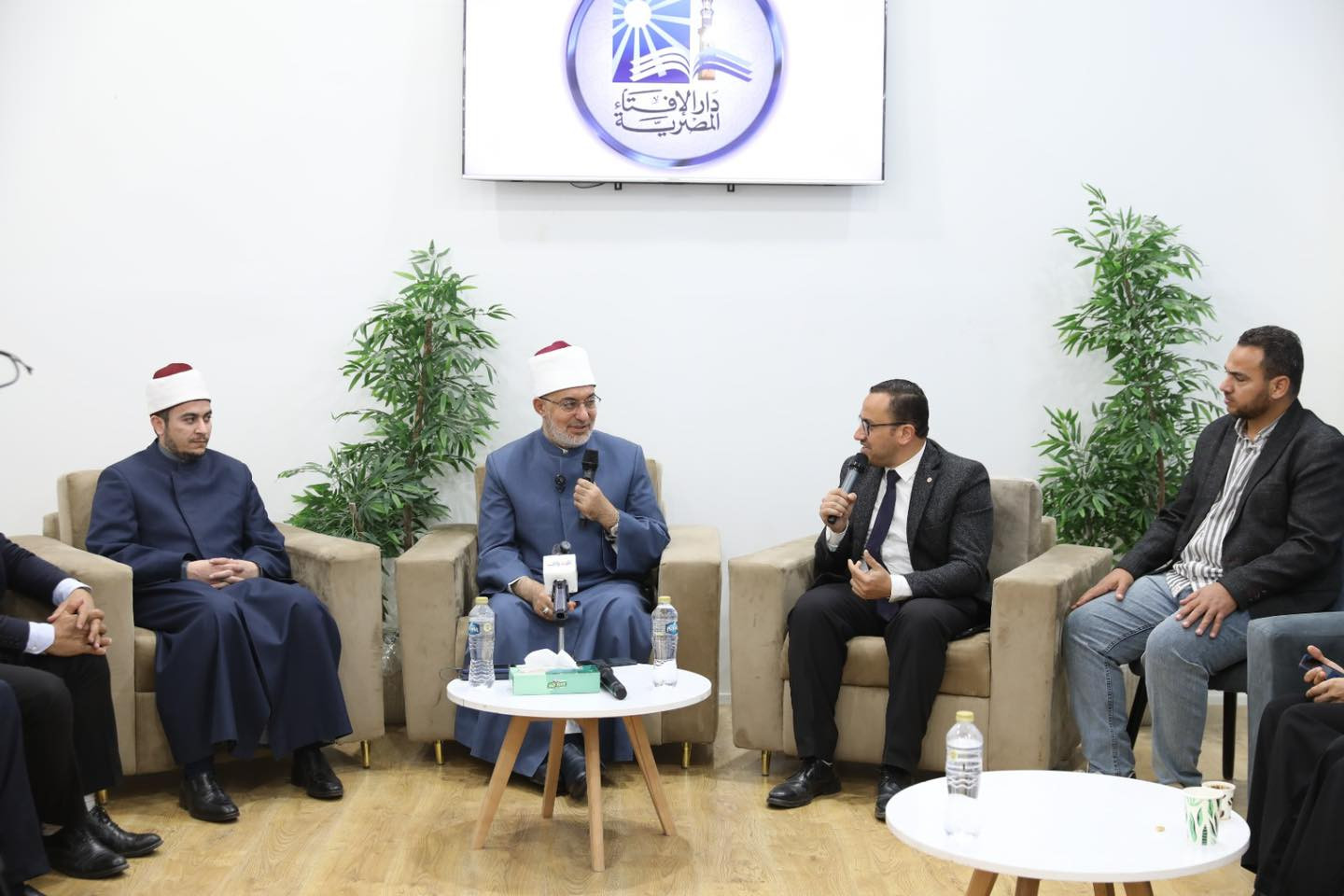 مفتي الجمهورية : نجاح دار الإفتاء في معرض الكتاب ثمرة شراكة مع الإعلام