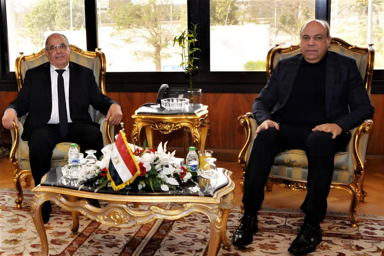 وزير الطيران