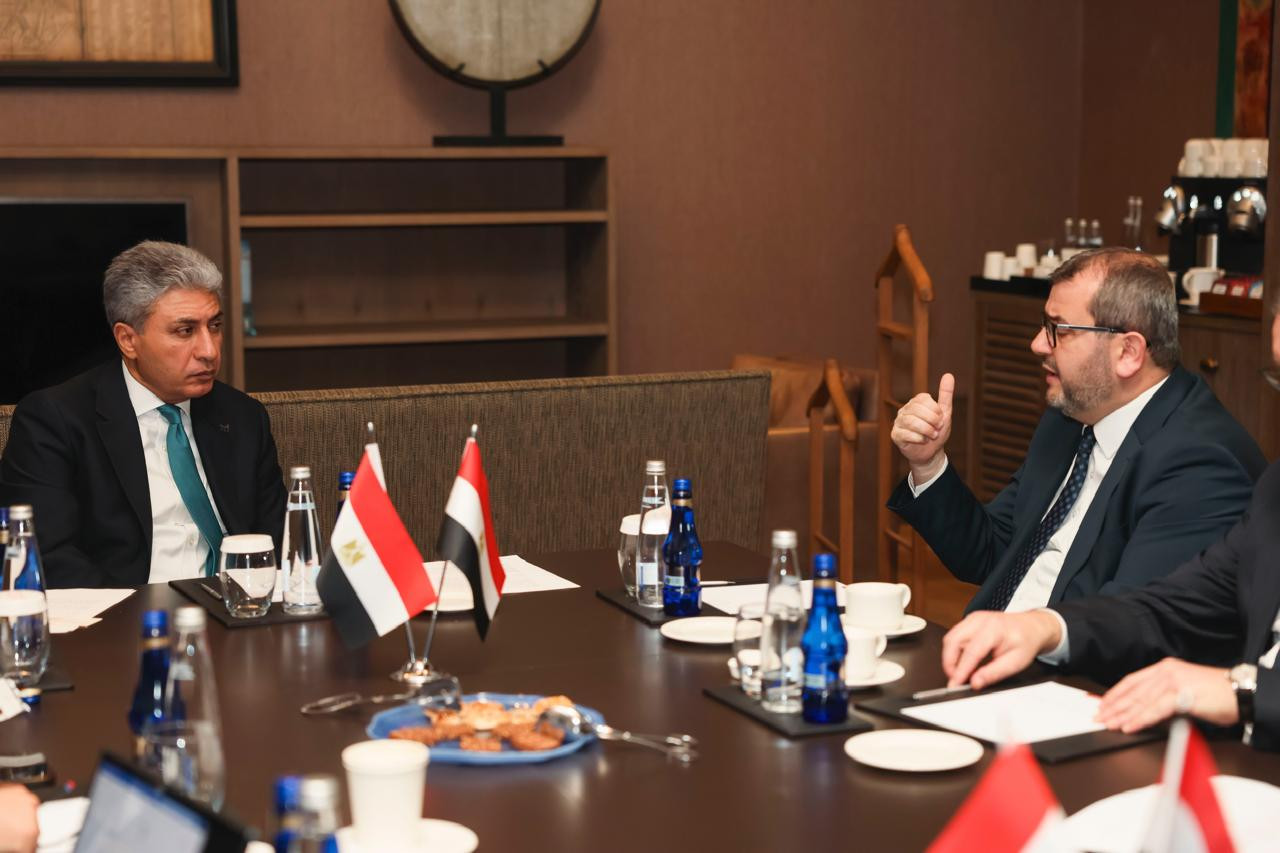 وزير السياحة