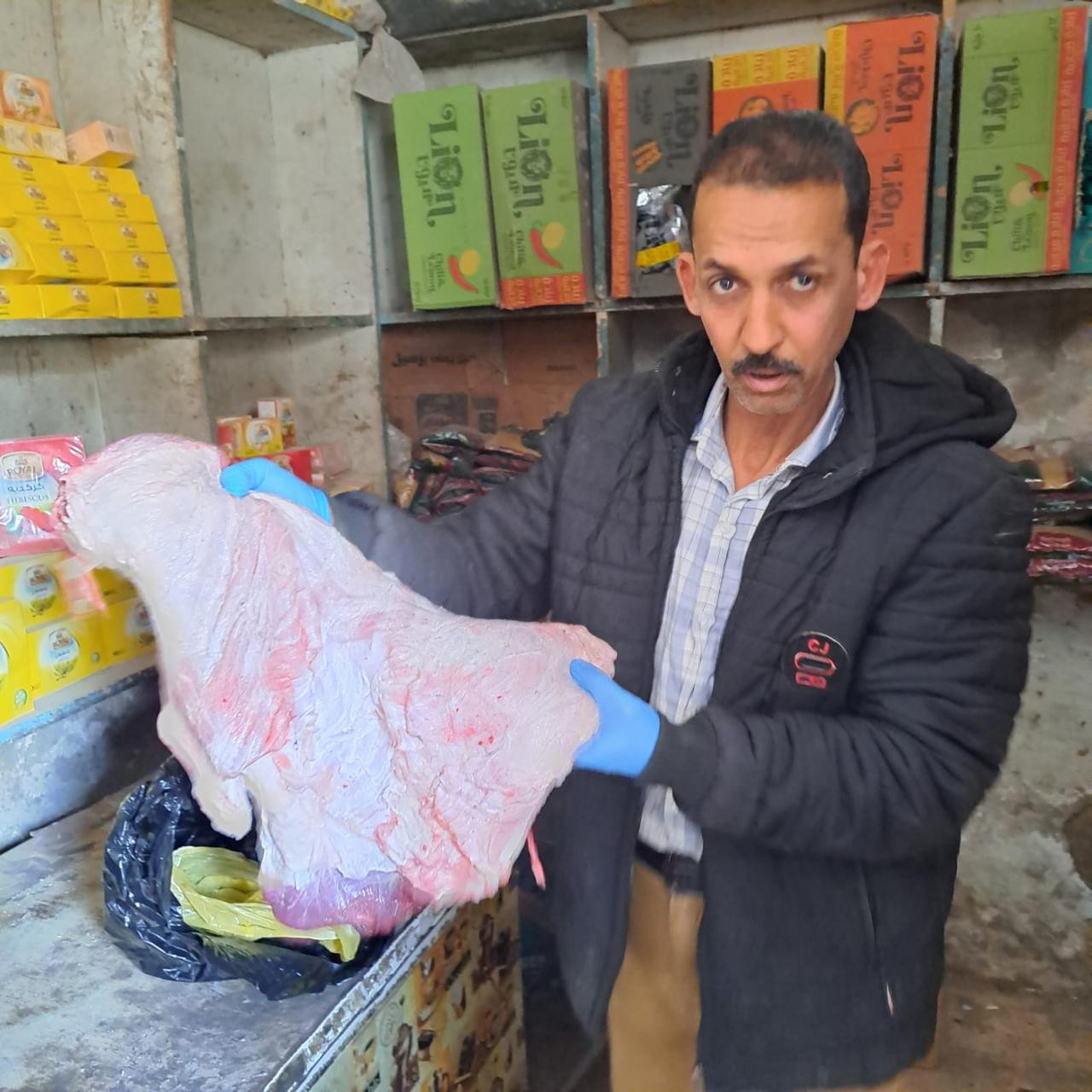 لحوم غير صالحة