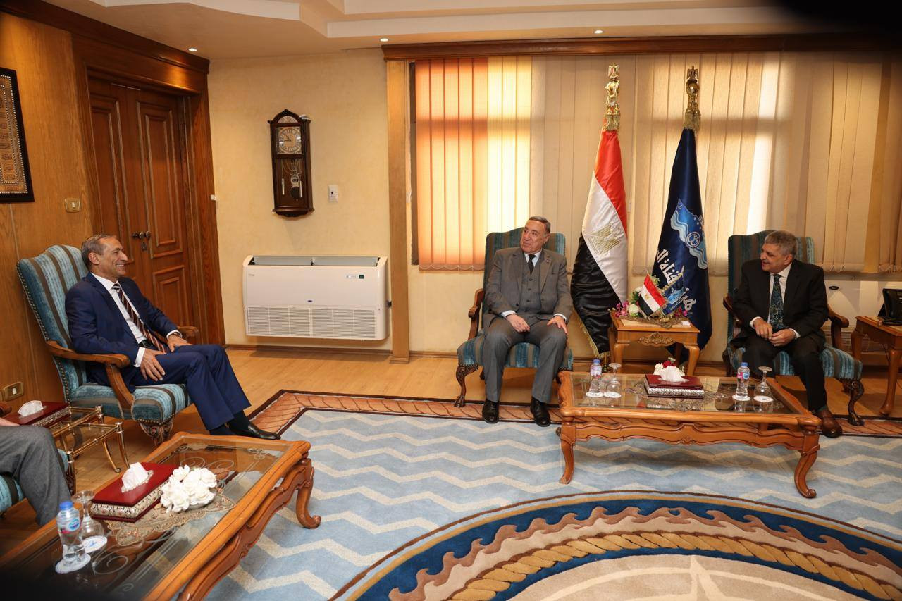 الفريق أسامة ربيع