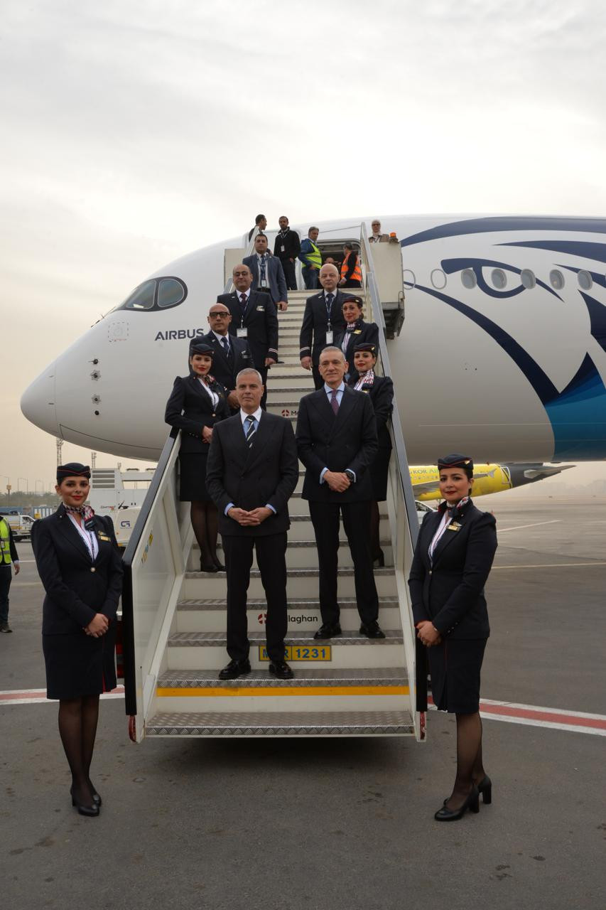 أول طائرة لمصر للطيران طراز الايرباص