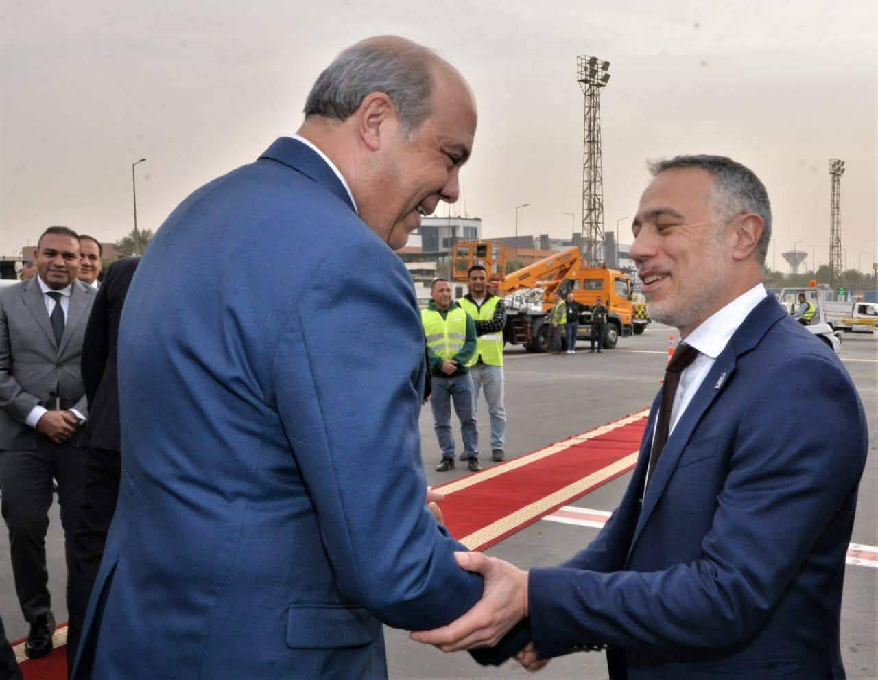 أول طائرة لمصر للطيران طراز الايرباص