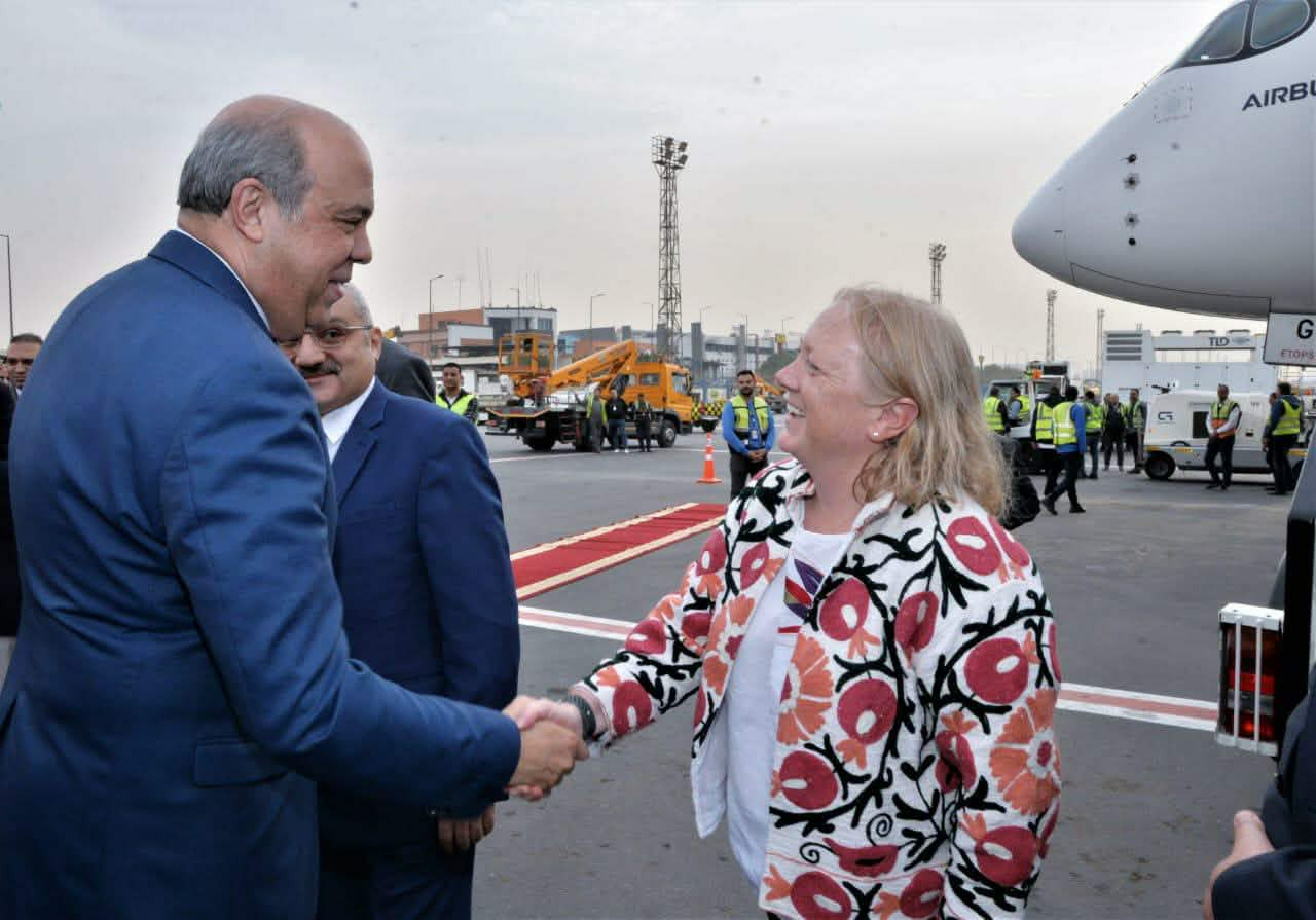 أول طائرة لمصر للطيران طراز الايرباص