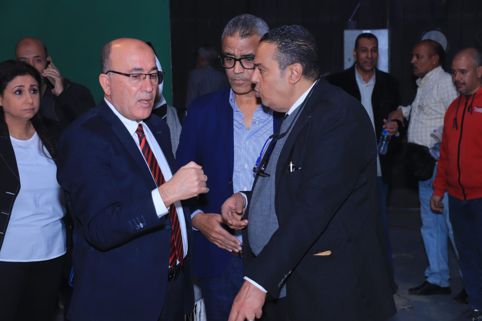 القنوات الإقليمية