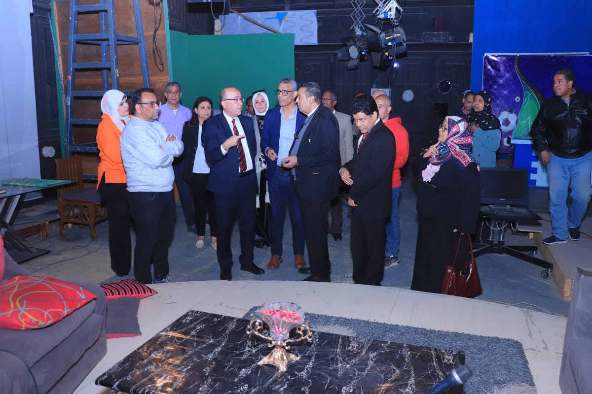 القنوات الإقليمية