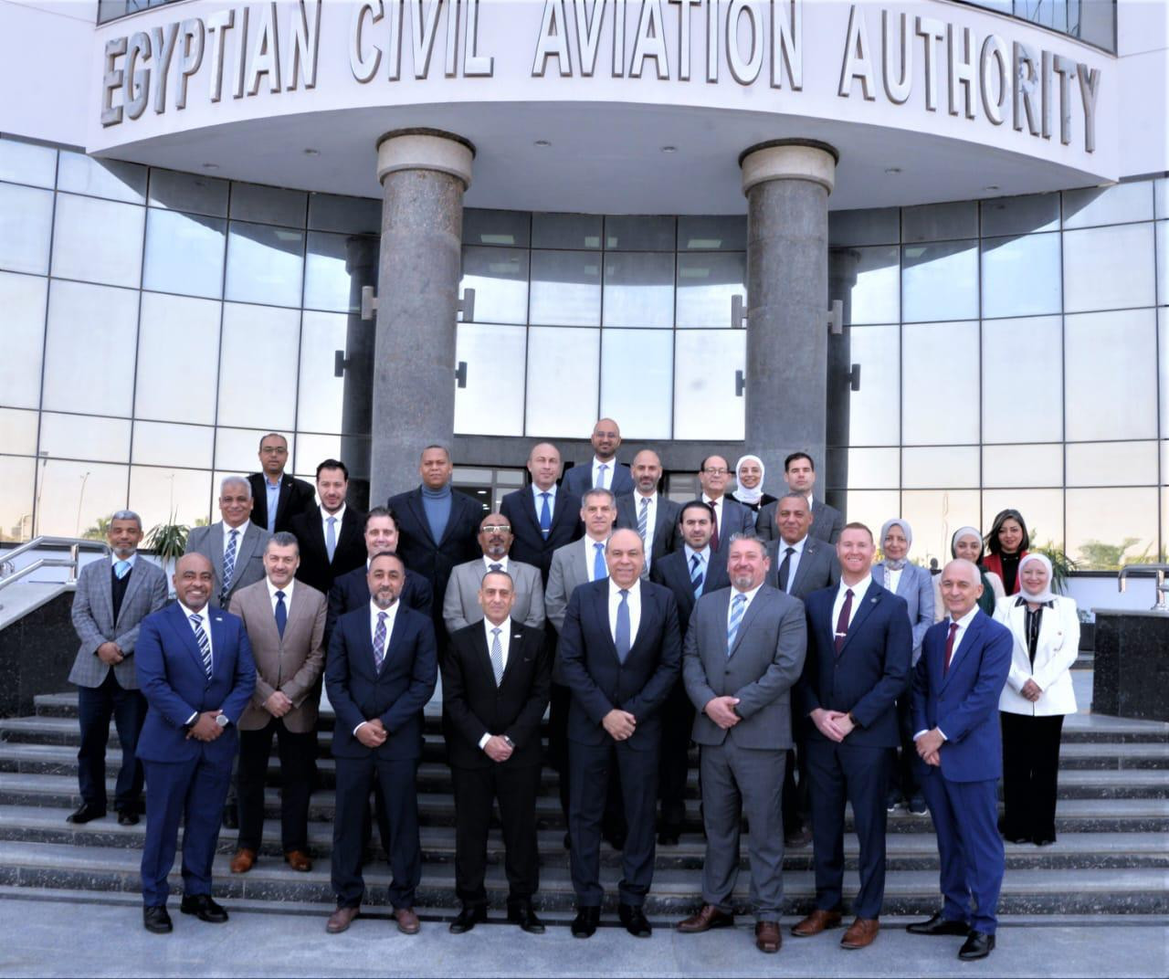 صور..وزير الطيران يلتقي وفد إدارة الطيران الفيدرالي الأمريكية (FAA)