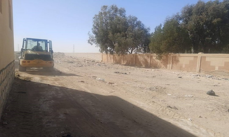 تكثيف حملات النظافة وصيانة الإنارة وتمهيد الطرق بالفيوم