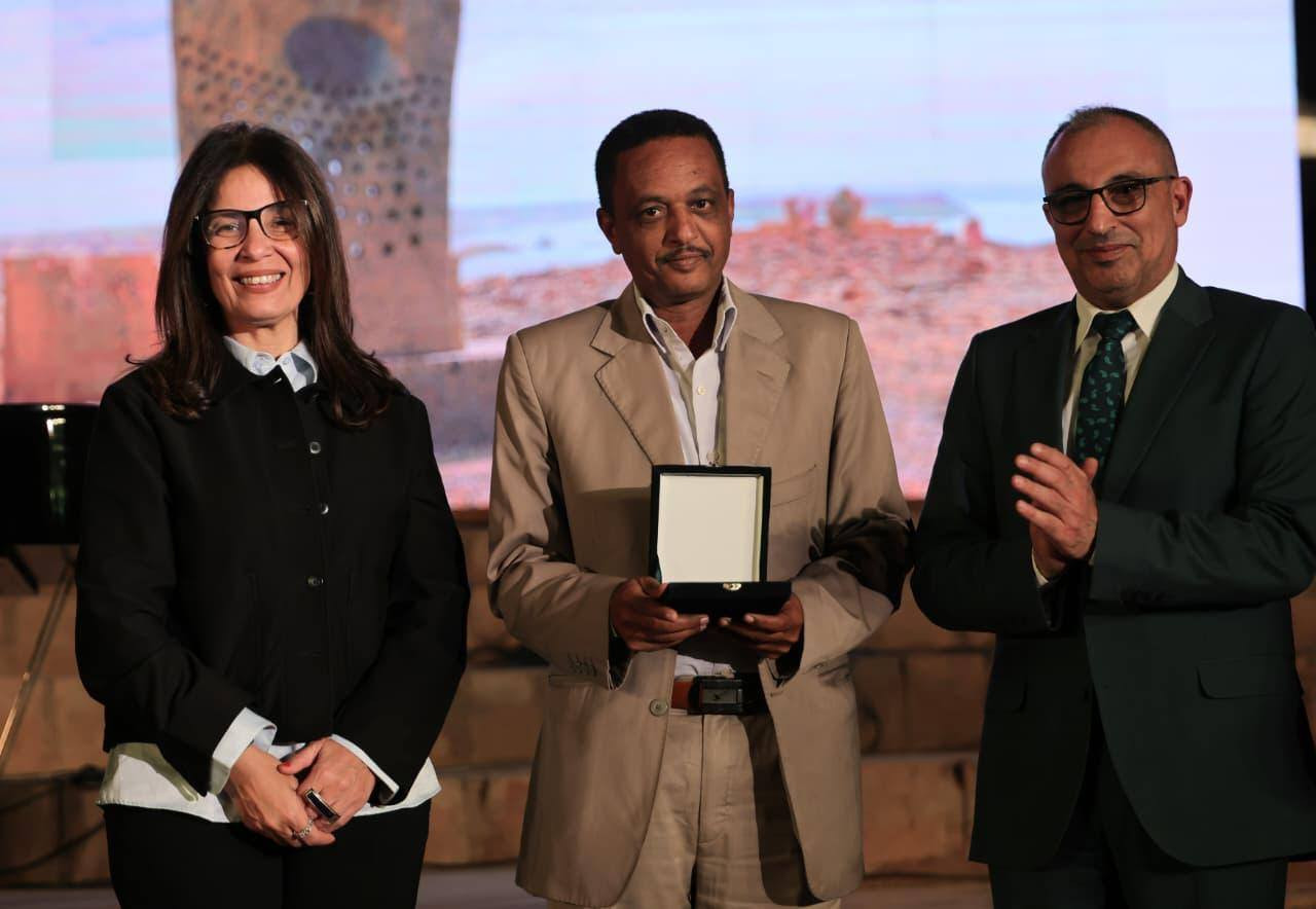 وزيرة الثقافة