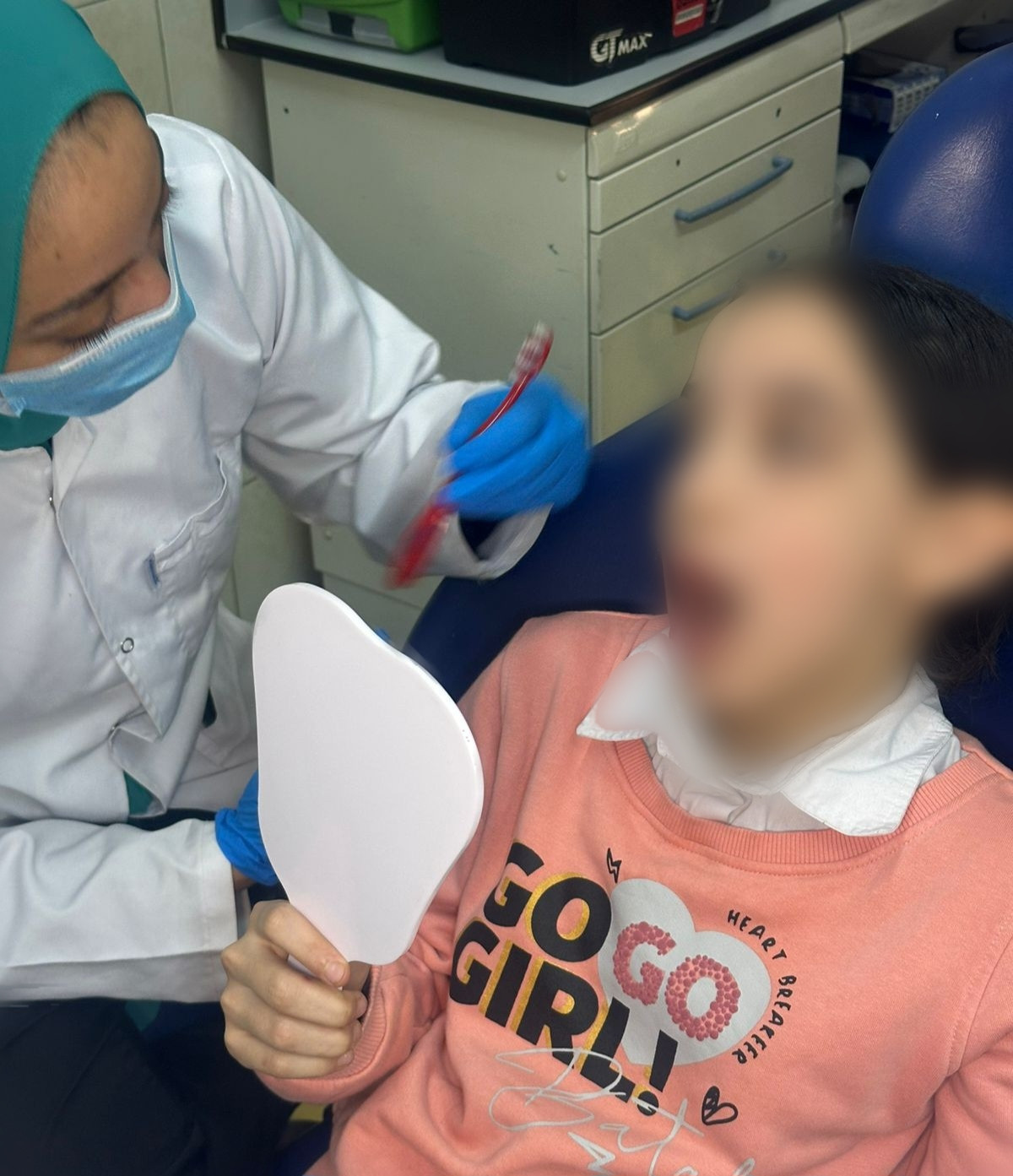 اليوم الوطني للاسنان