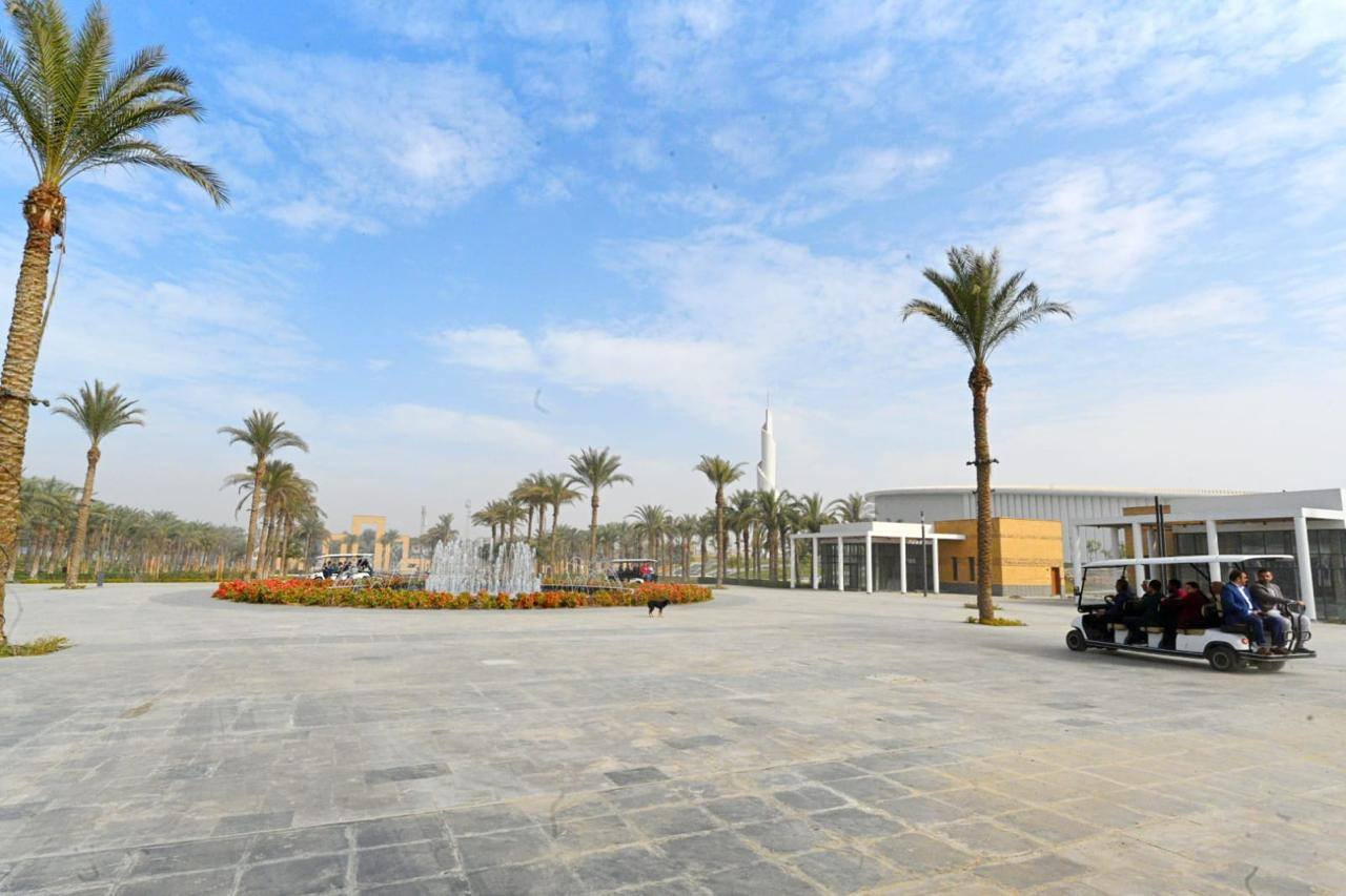 وزيرة الاسكان