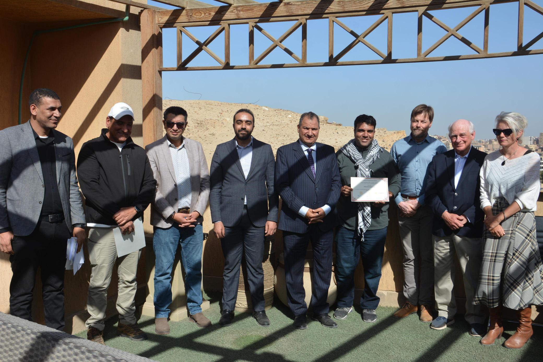 المدرسة الميدانية المُتقدمة للحفائر &lrm;