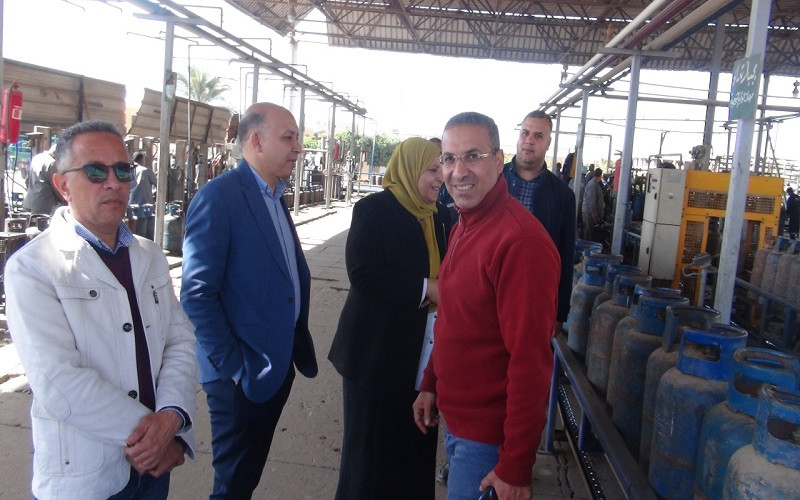 لجنة إعلامية تتابع جهود العمل التمويني ميدانيا فى بني سويف