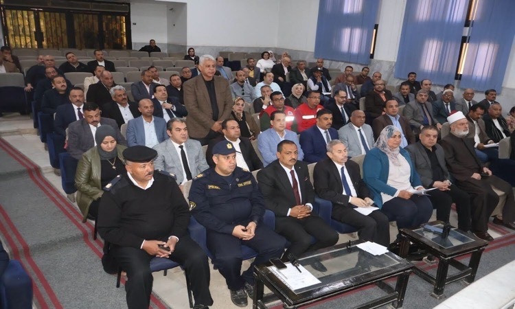 محافظ سوهاج يترأس الاجتماع الأول للمجلس التنفيذي ويضع خارطة طريق للارت