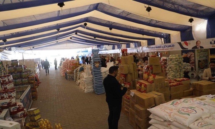 محافظ المنيا يوجه بتشديد الرقابة وتوفير السلع بأسعار مخفضة طوال شهر رم