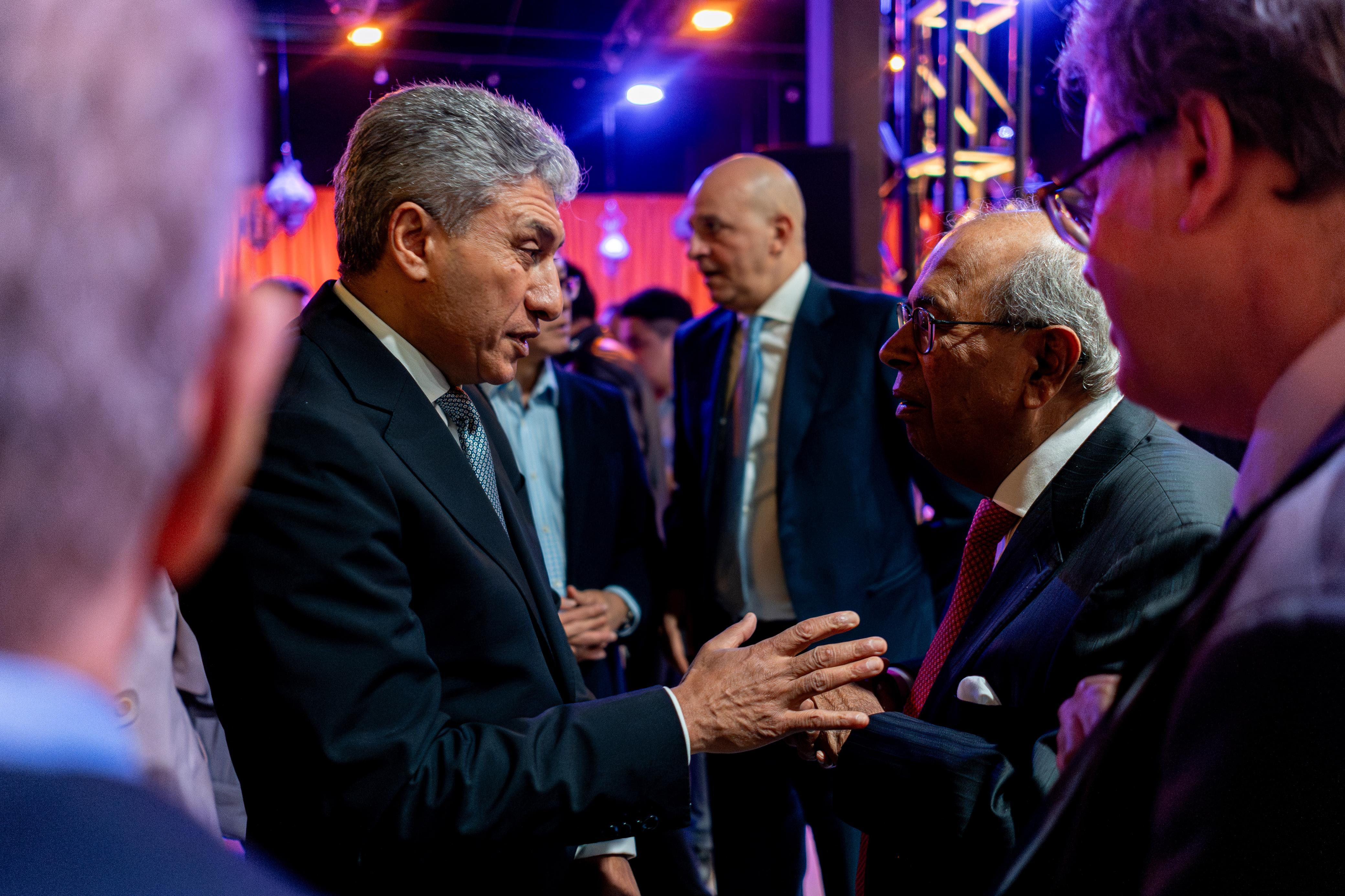 شريف فتحي  وزير السياحة والآثار