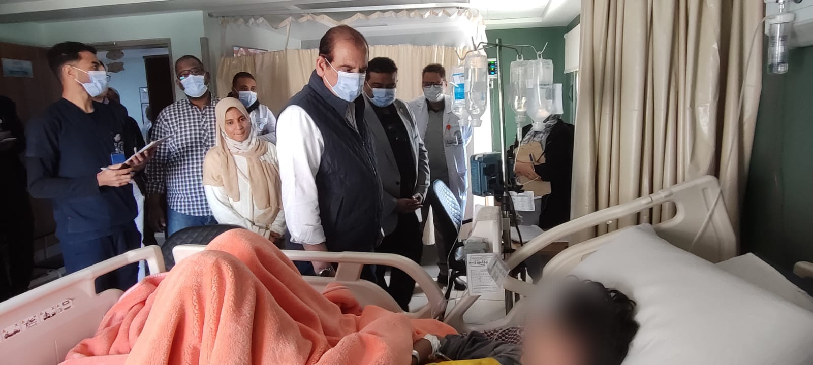 نائب وزير الصحة يتفقد منشآت أسوان ميدانيًا