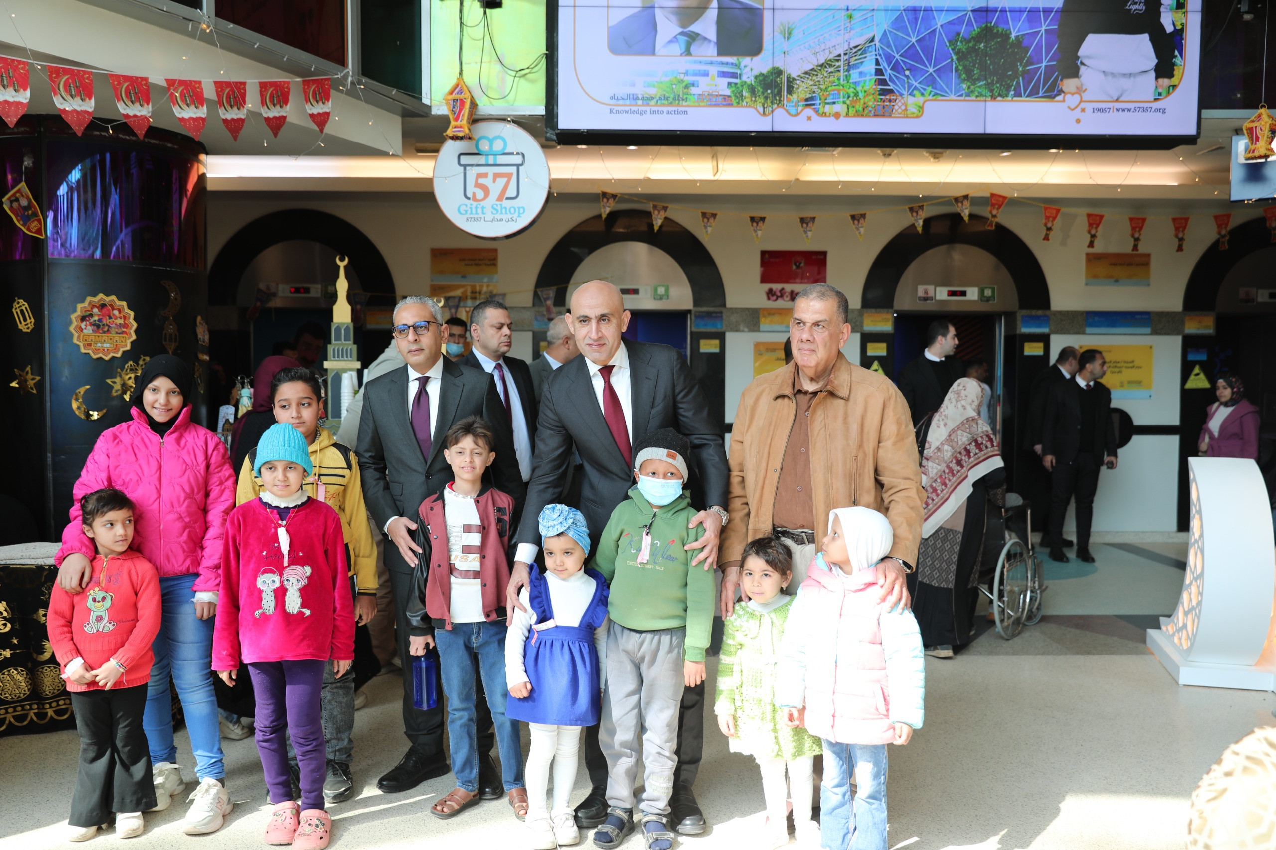 وزير التربية والتعليم في زيارة للمستشفى: 57357 رائدة في كافة المجالات