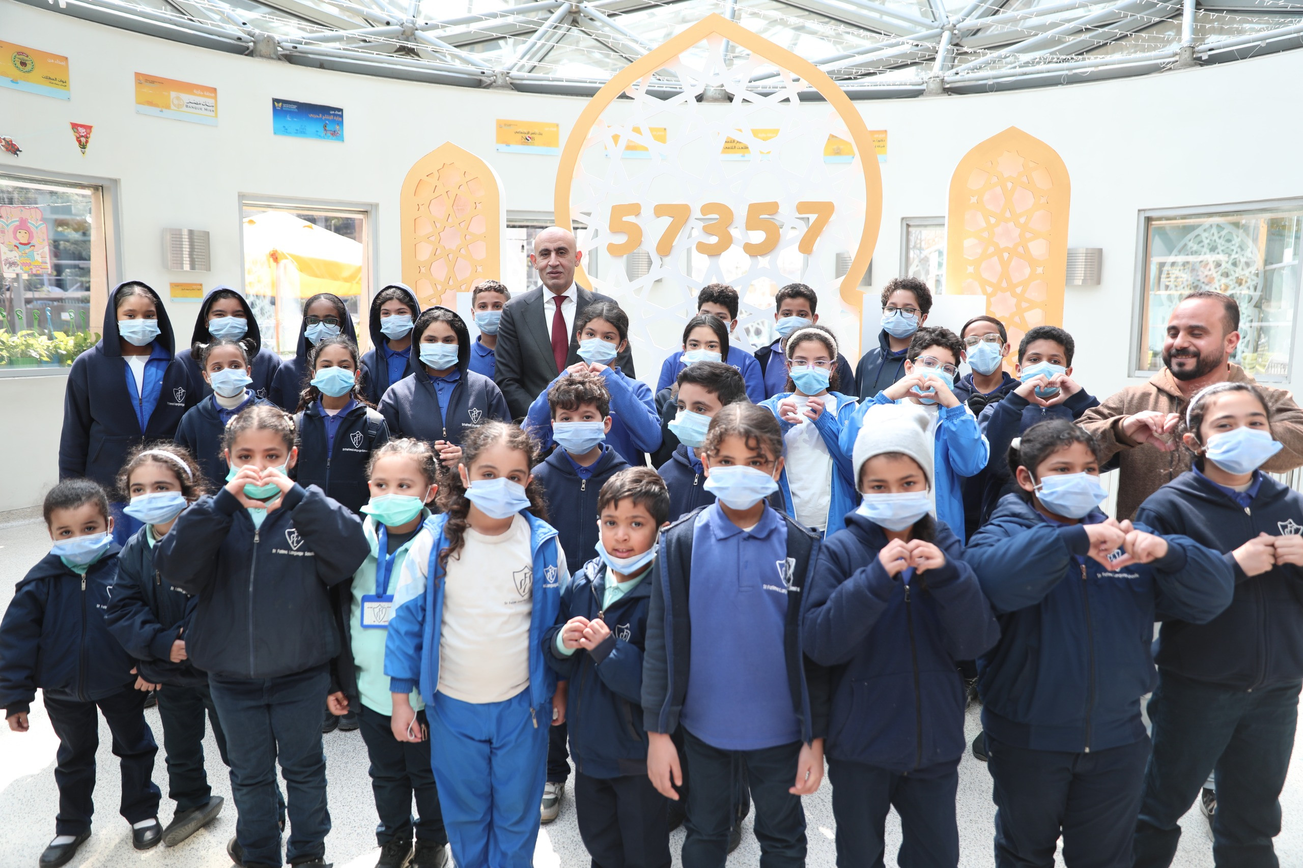 وزير التربية والتعليم في زيارة للمستشفى: 57357 رائدة في كافة المجالات