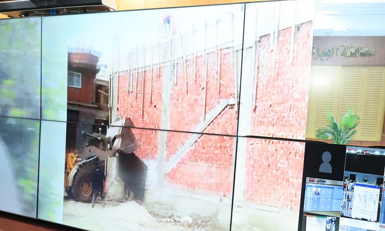 محافظ الجيزة يرصد ٤ حالات بناء مخالف بأبو النمرس ويوجه بإزالتها الفوري