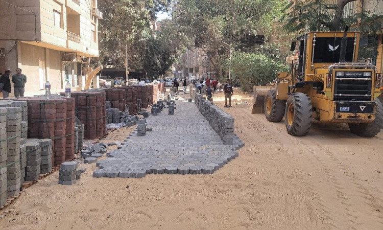 محافظ الجيزة:تطوير ورصف 17 شارعًا بحي العجوزة ضمن الخطة الاستثمارية