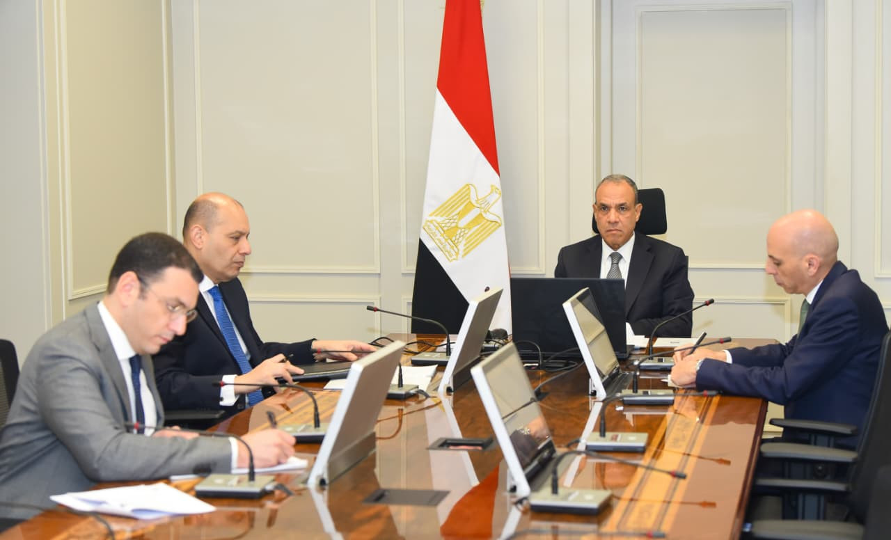 الدكتور بدر عبد العاطي