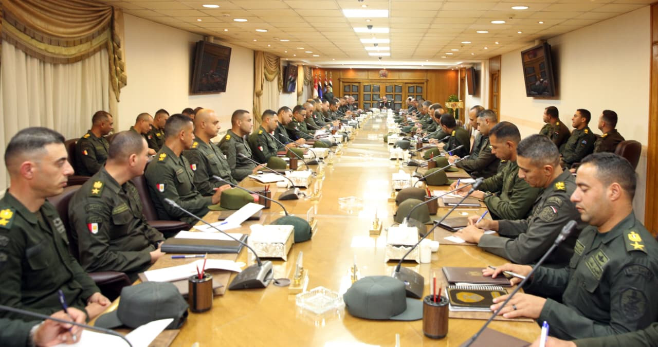 وزير الدفاع