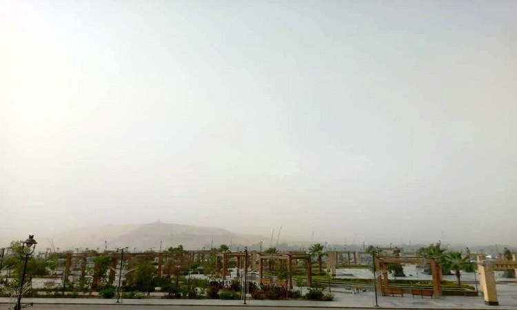 محافظ أسوان يوجه برفع درجة الاستعداد القصوى لمواجهة التقلبات الجوية