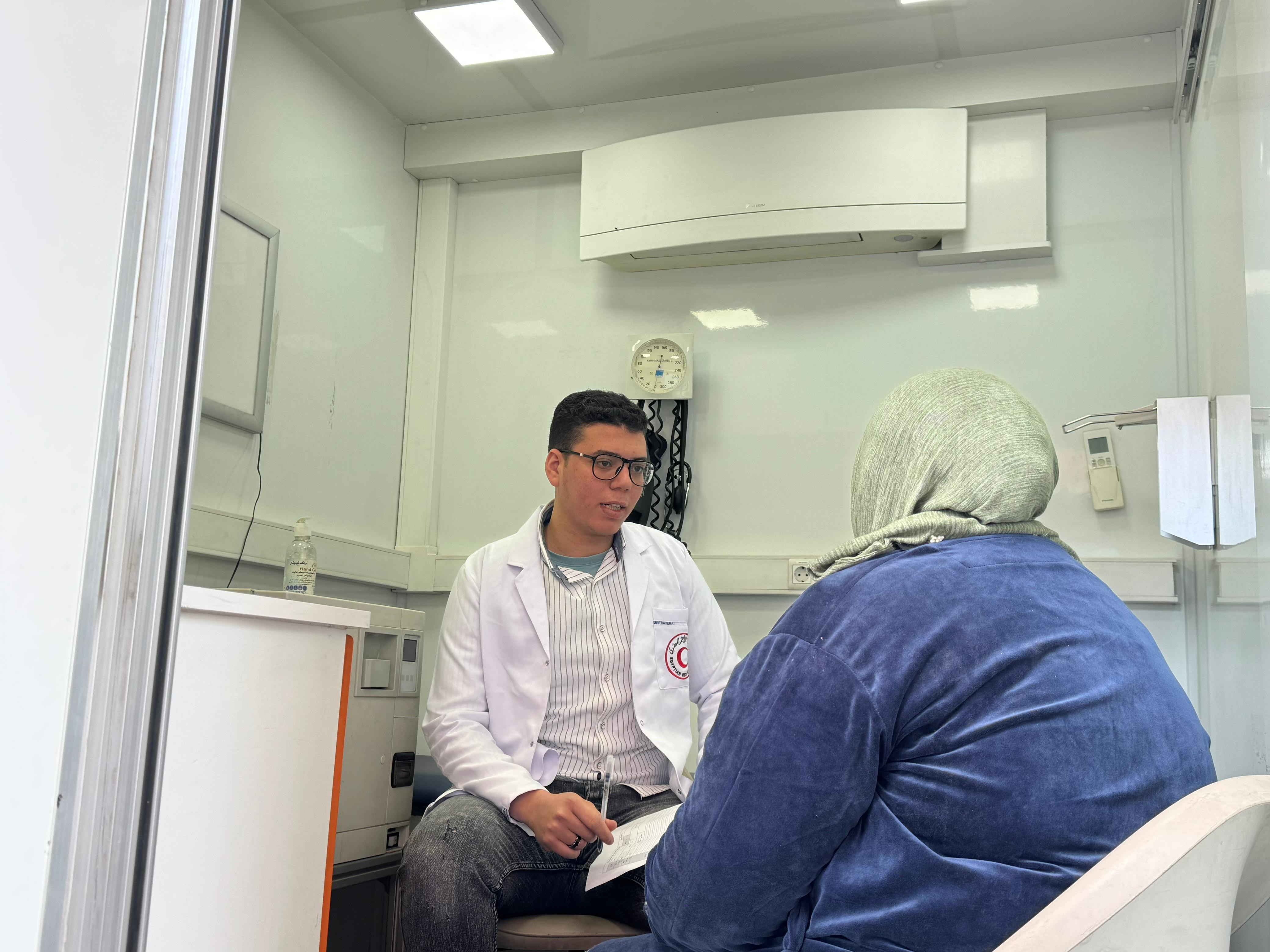 قوافل الهلال الأحمر المصري