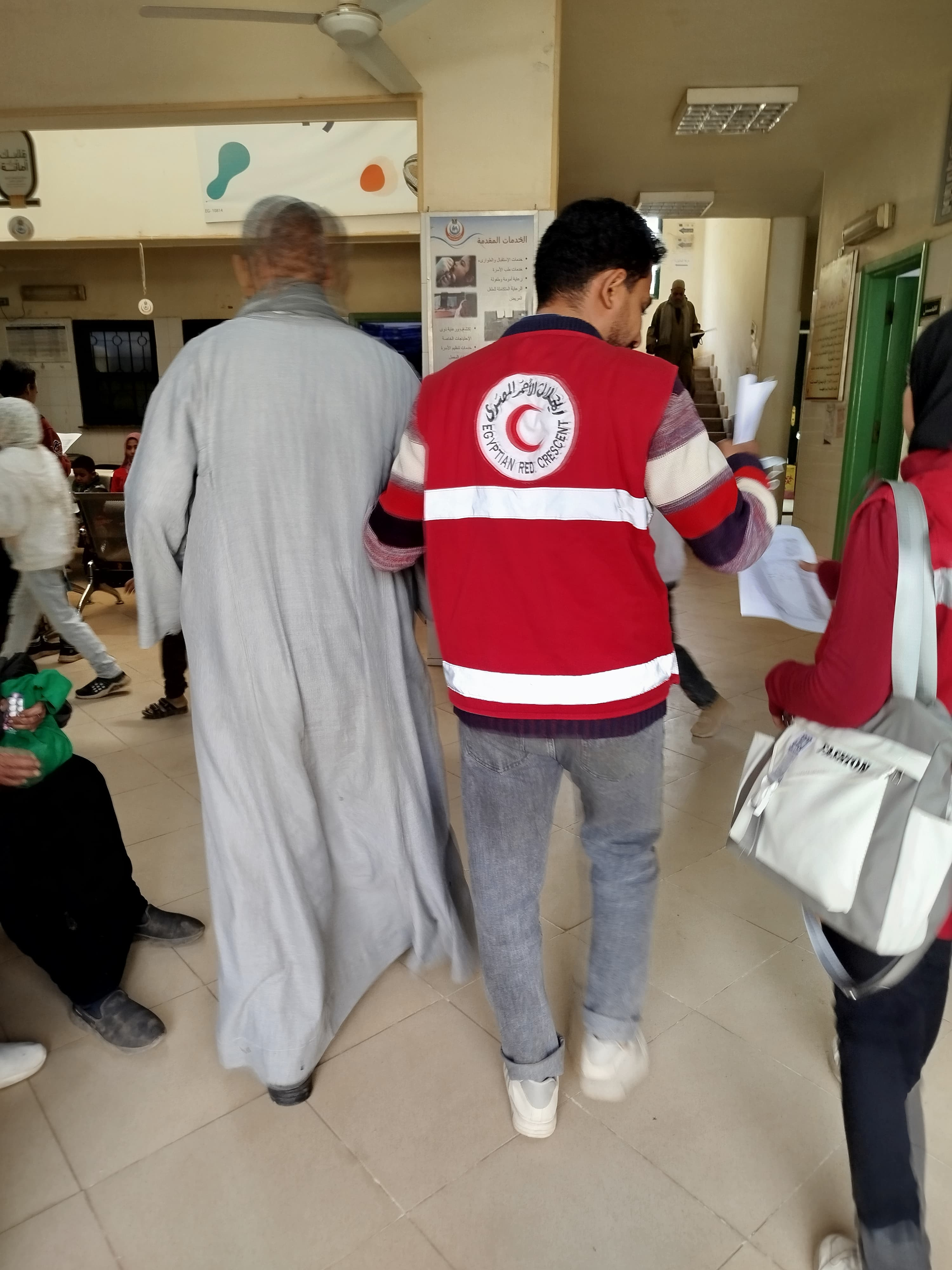 قوافل الهلال الأحمر المصري