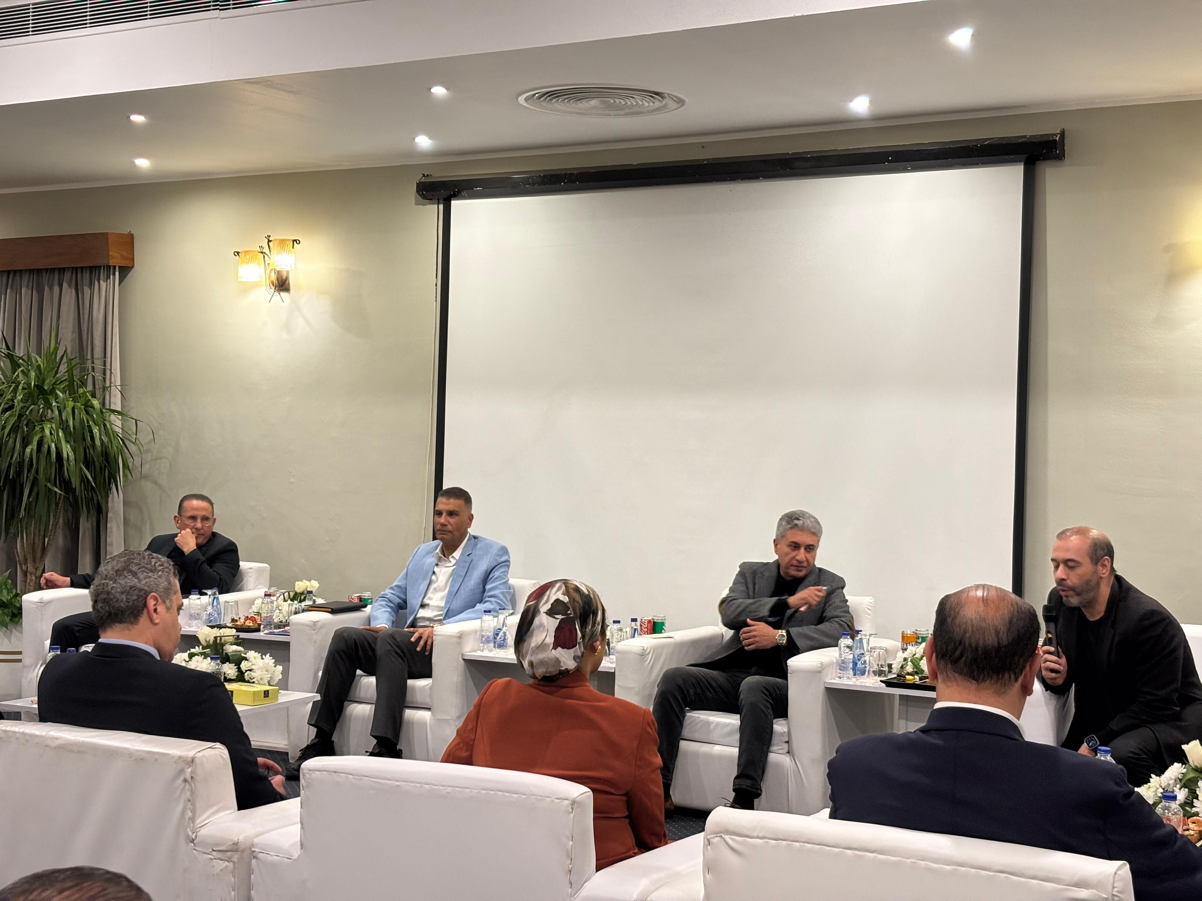 وزير السياحة