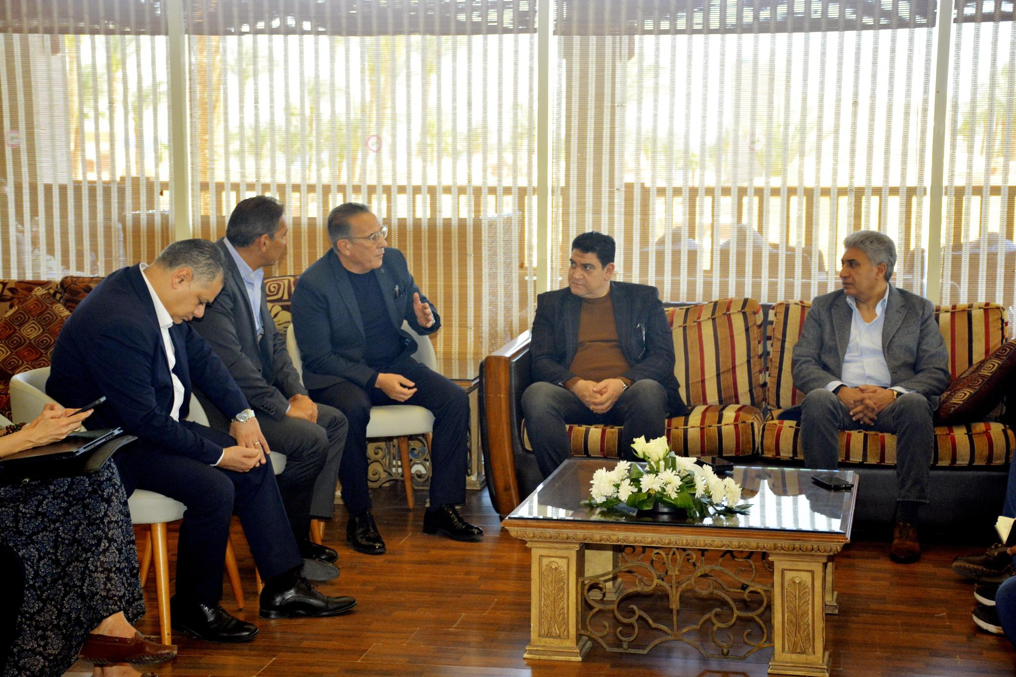 وزير السياحة