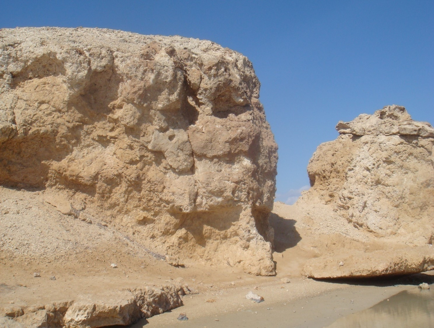 سيناء ارض مقدسة