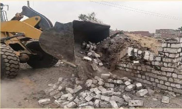 محافظ الجيزة: إزالة 49 حالة تعدٍ على أراضي أملاك الدولة واسترداد 50 فد
