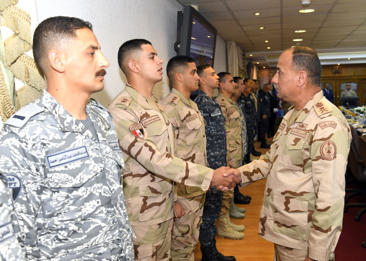 وزير الدفاع