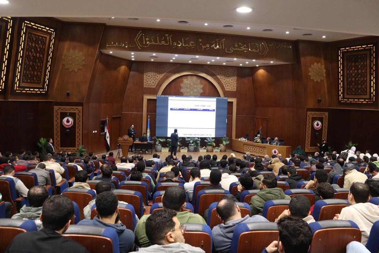 مناقشة قانون المهن الطبية