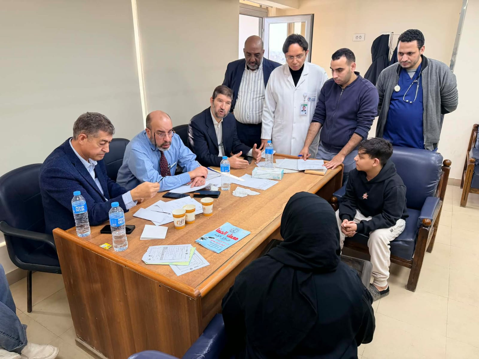 استقدام 4 خبراء ف الصخة