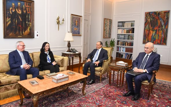 وزير الخارجية ومرسي والعرابي