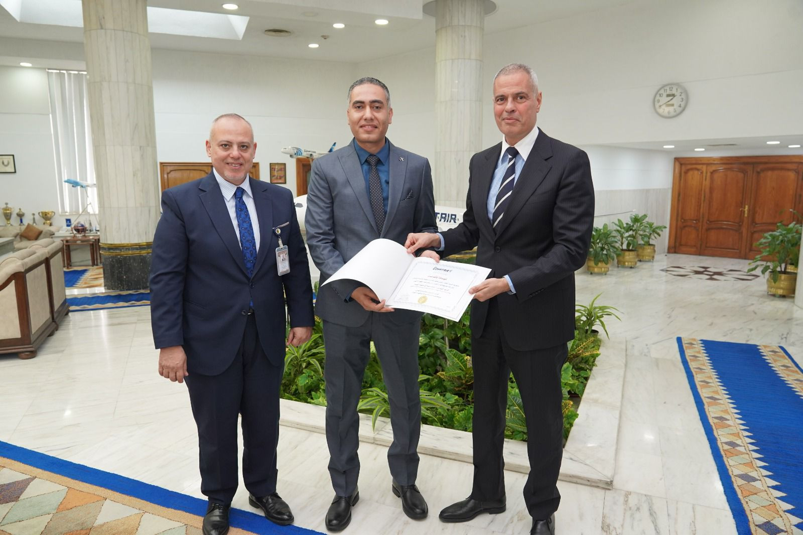 رئيس القابضة للطيران