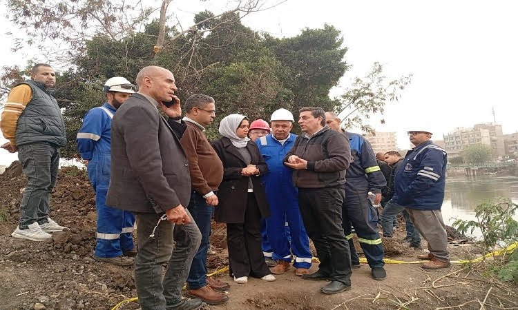 محافظ القليوبية يتابع احتواء بقعة زيت بترعة الإسماعيلية