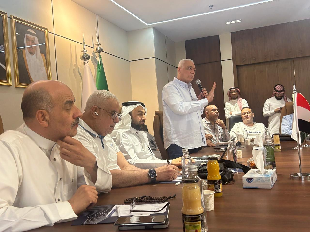 غرفة الشركات والراجحي