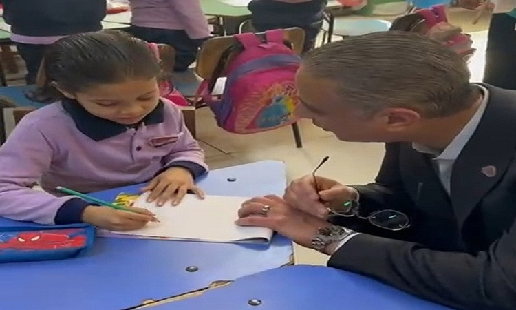 محافظ الجيزة يتفقد مدرسة غزوة تبوك الابتدائية بإمبابة