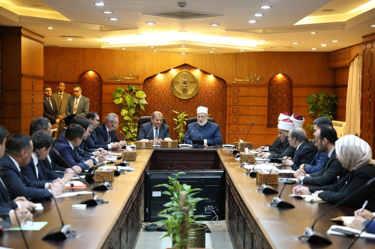 وكيل الأزهر يبحث مع وفد أوزبكستاني تعزيز التعاون العلمي والدعوي