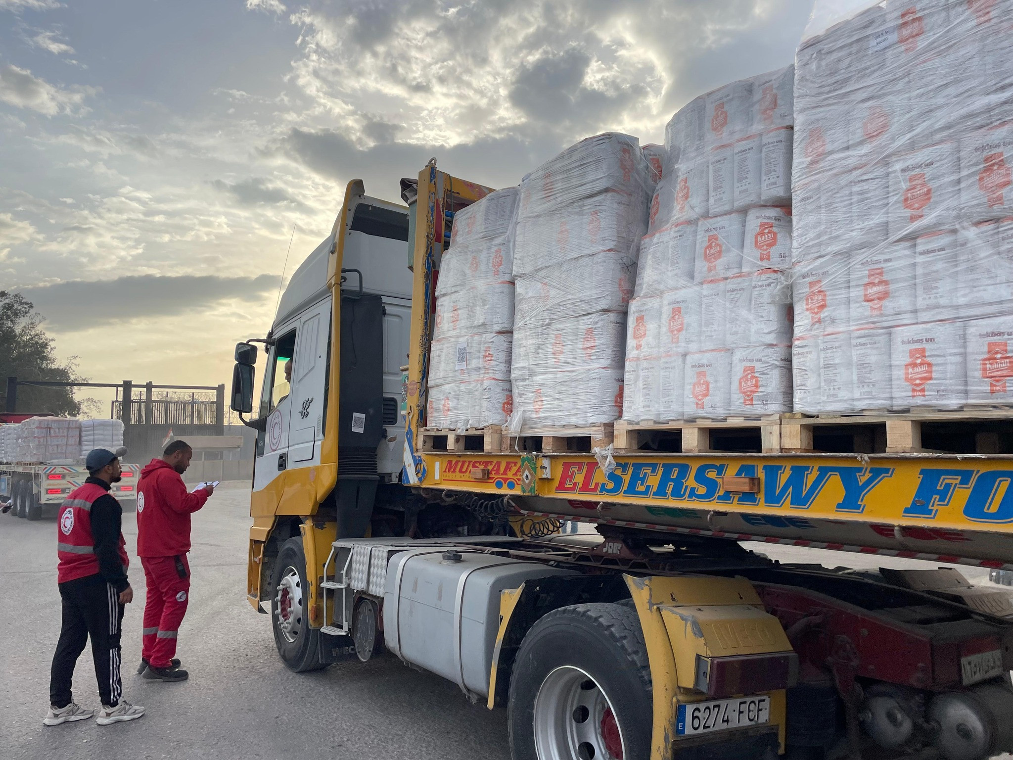 الهلال الاحمر