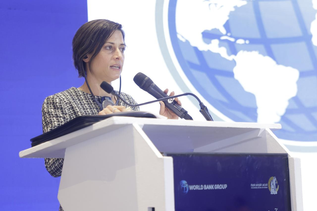 جلسة عمل تناقش 