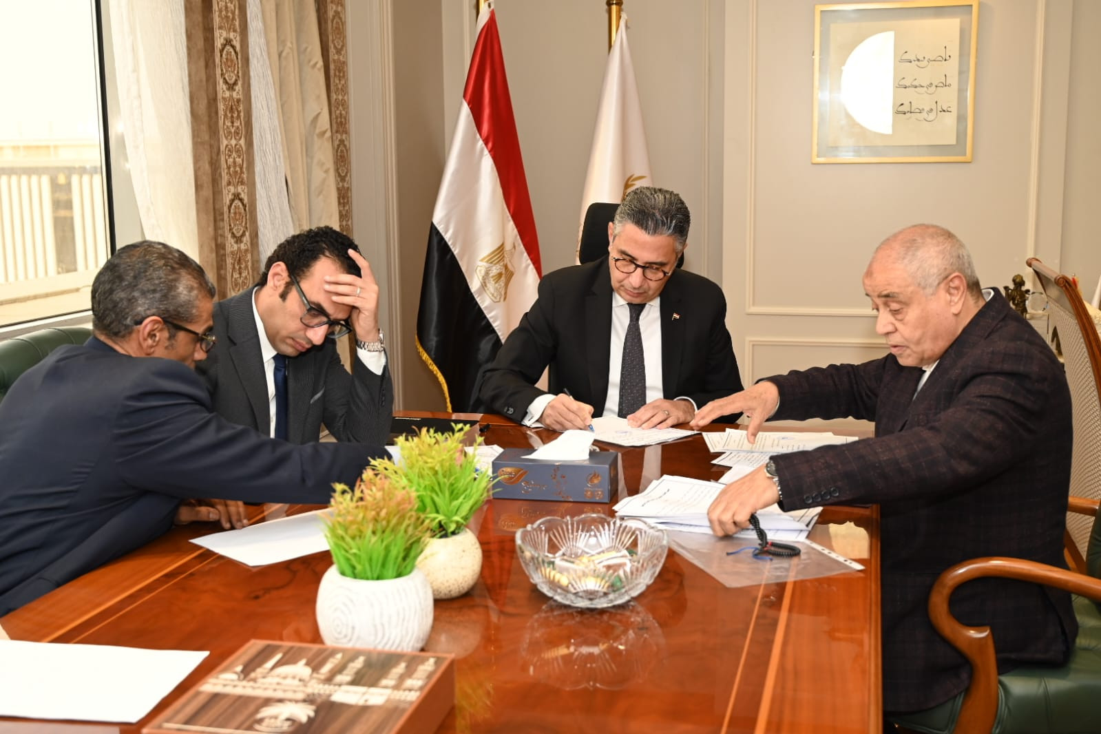 وزير التموين يلتقي أعضاء النواب والشيوخ لبحث مطالب المواطنين