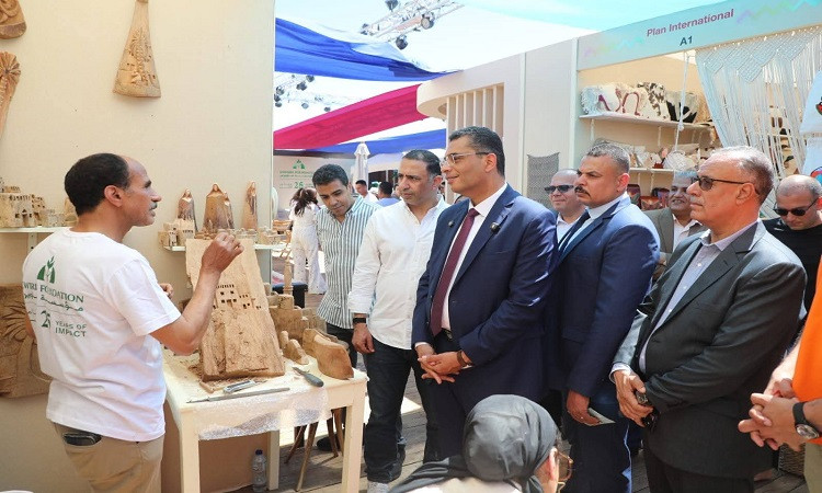 محافظ البحرالأحمريفتتح النسخةالرابعة من معرض