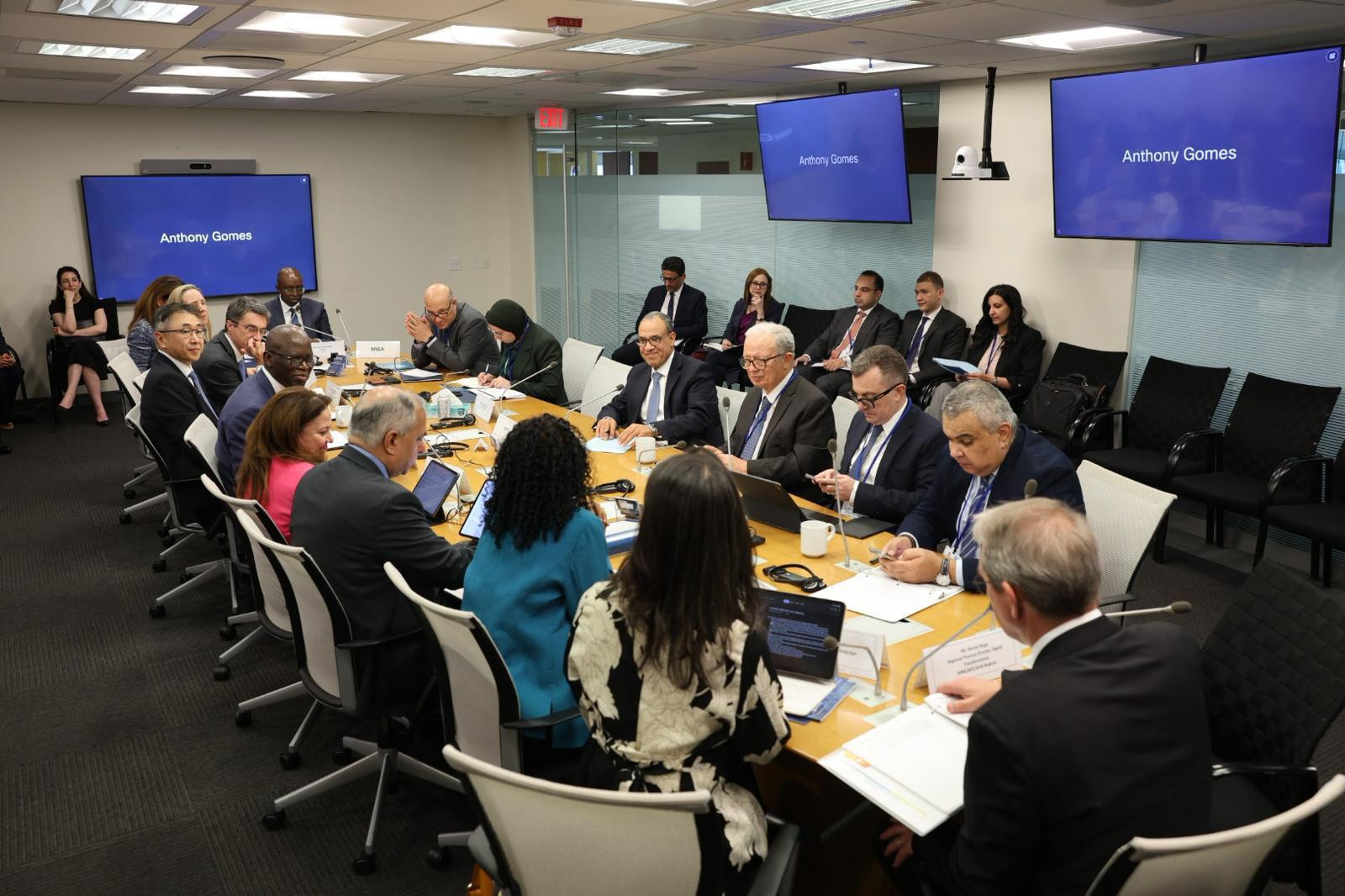 وزير الخارجية